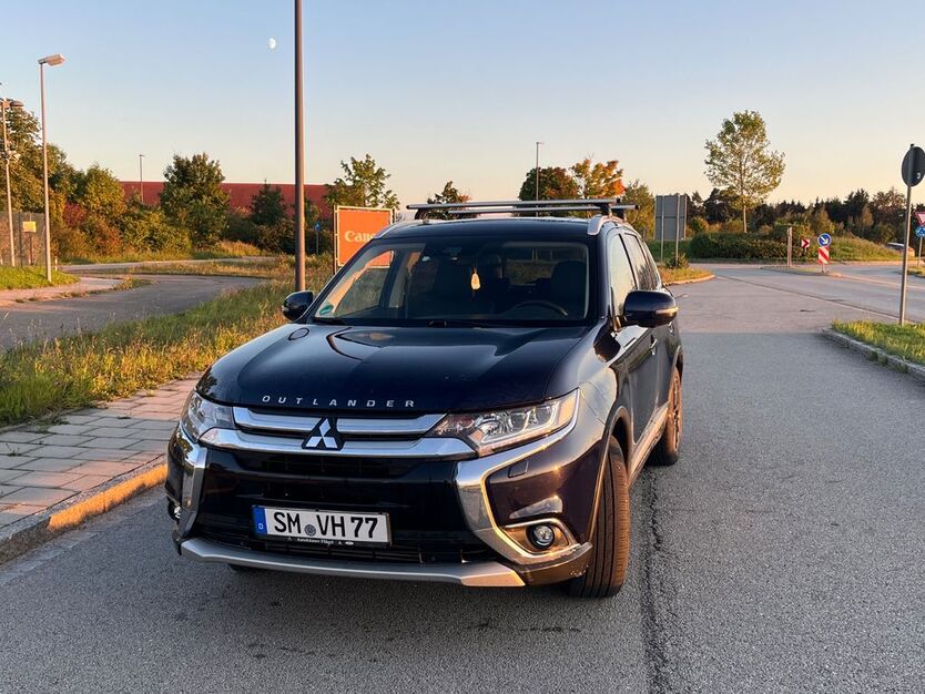 Mitsubishi Outlander 184.470 km 13.900 € Poing 85586