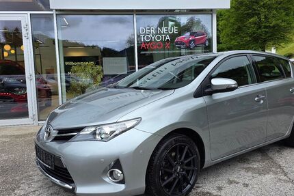 Toyota Auris 126.400 km 10.990 &euro; Berchtesgaden 83471