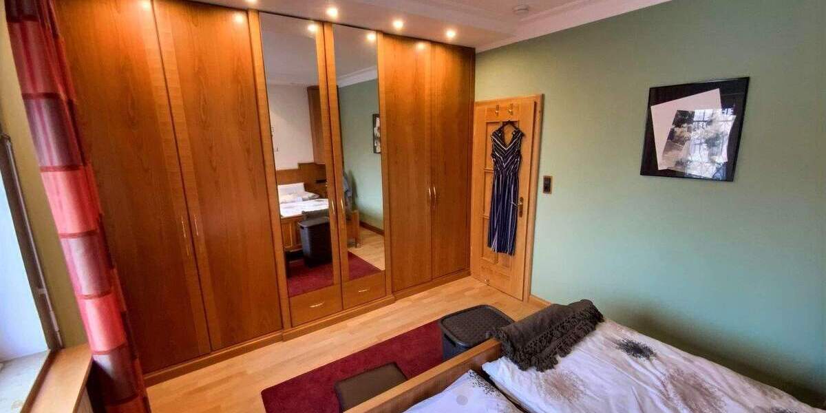 Einfamilienhaus Nittenau - 6 Zimmer, 177 m&sup2;, 425.000&euro; | Angebot:25262597