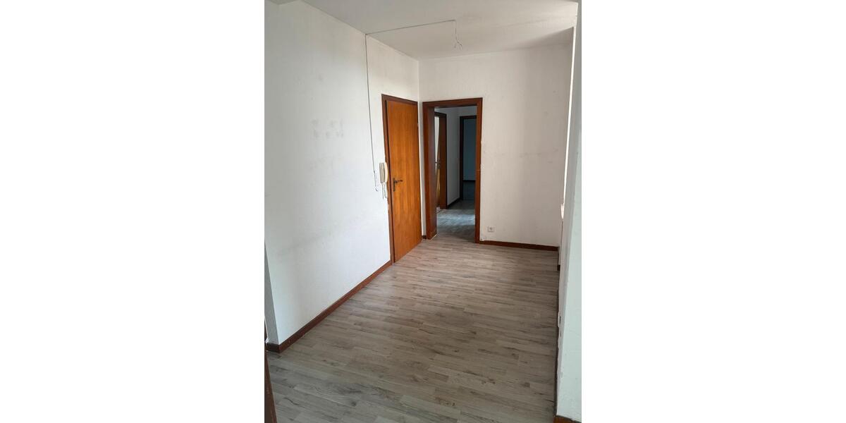 Erdgeschoßwohnung Iserlohn - 4 Zimmer, 130 m&sup2;, 1.370&euro; | Angebot:25855856