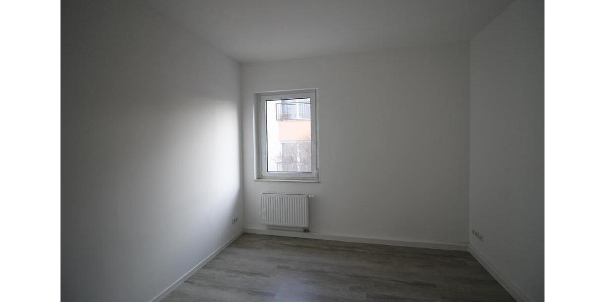 Etagenwohnung Werdau - 2 Zimmer, 50 m&sup2;, 370&euro; | Angebot:26618994