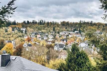 Haus zum Kaufen in Bad Schwalbach 439.000 € 180 m² 7 zimmer