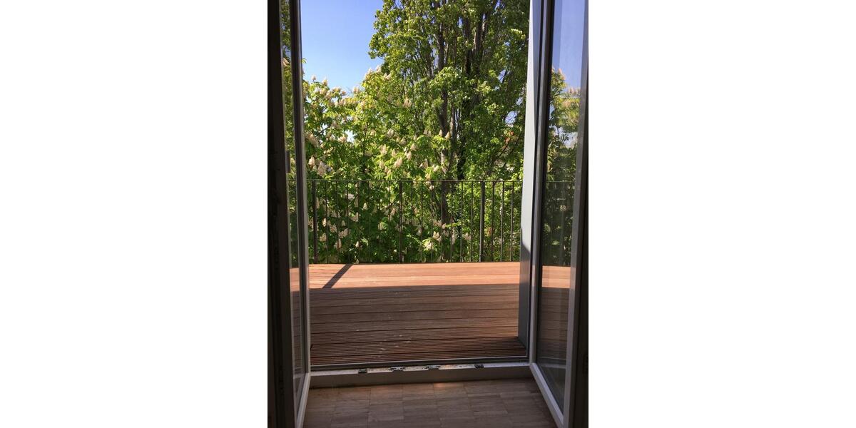 Dachgeschoßwohnung Hannover Vahrenwald-List - 3 Zimmer, 130 m&sup2;, 1.650&euro; | Angebot:24983588