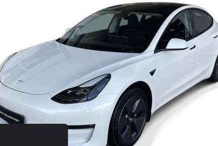 Tesla Model 3 71.265 km 32.700 &euro; Hanau 63457