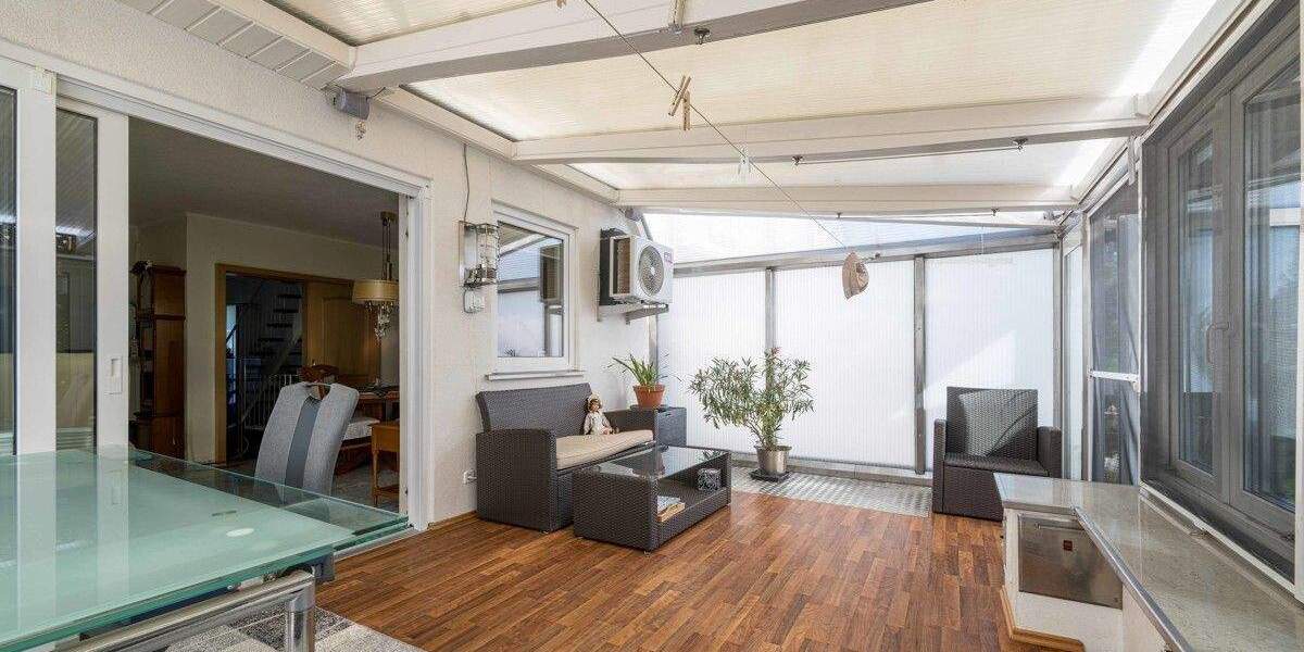 Reihenmittelhaus Bremerhaven Geestemünde - 5 Zimmer, 119 m&sup2;, 229.000&euro; | Angebot:25737095