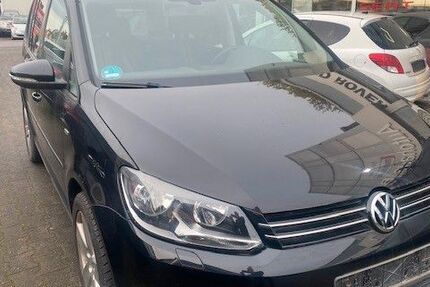 VW Touran 154.000 km 8.500 &euro; Halle/Saale 06116