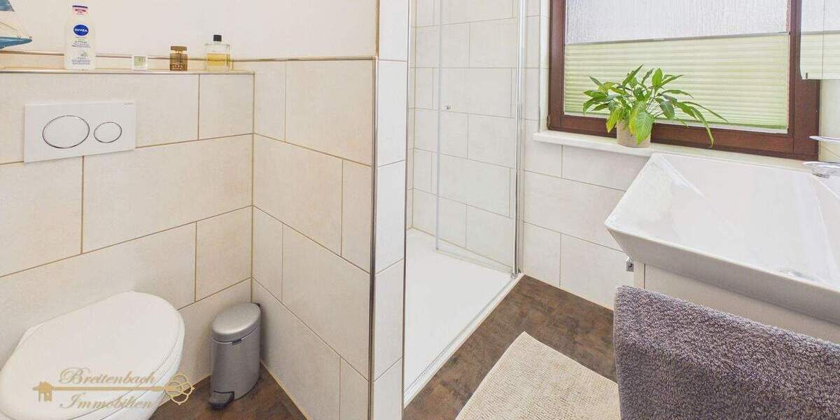 Reihenmittelhaus Bremen Kirchhuchting - 3 Zimmer, 81 m&sup2;, 329.000&euro; | Angebot:25601928