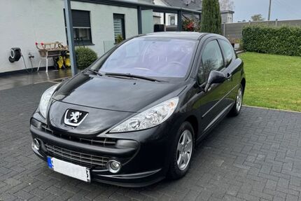 Peugeot 207 110.000 km 3.400 &euro; Siegburg 53721