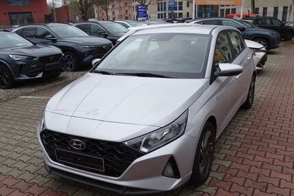 Hyundai i20 33.319 km 17.500 &euro; Berlin 12359