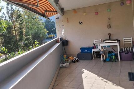 3 Zimmer Wohnung mit Balkon zimmer