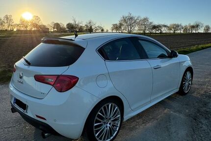 Alfa Romeo Giulietta 144.000 km 7.500 &euro; Köngen 73257