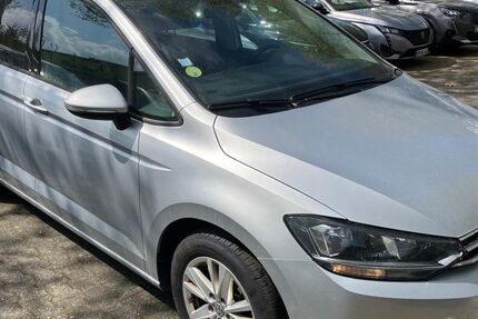 VW Touran 223.000 km 12.495 &euro; Hofheim am Taunus 65719