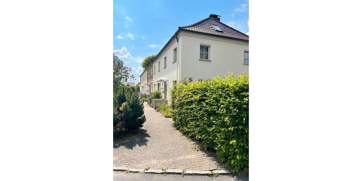 Reihenhaus Sonneberg - 5 Zimmer, 110 m&sup2;, 1.000&euro; | Angebot:23688109