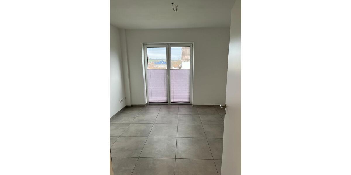 Erdgeschoßwohnung Aßlar - 3.5 Zimmer, 92 m&sup2;, 315.000&euro; | Angebot:26865721