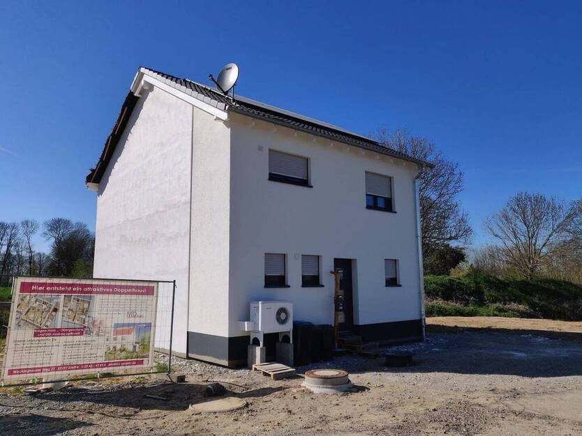 NEUBAU-Doppelhaushälfte in der Busanstraße in Werl! Liebe Nachbarn vorhanden!