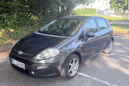 Fiat Grande Punto 180.000 km 2.900 &euro; Rotthalmünster 94094