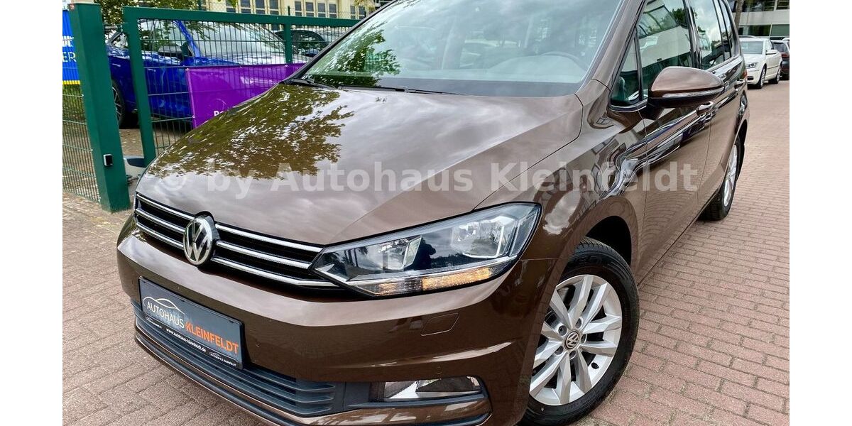 VW Touran 112.508 km 14.990 &euro; Borkheide 14822