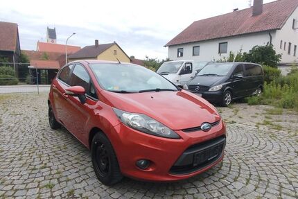 Ford Fiesta 191.000 km 2.299 &euro; Regensburg 93055