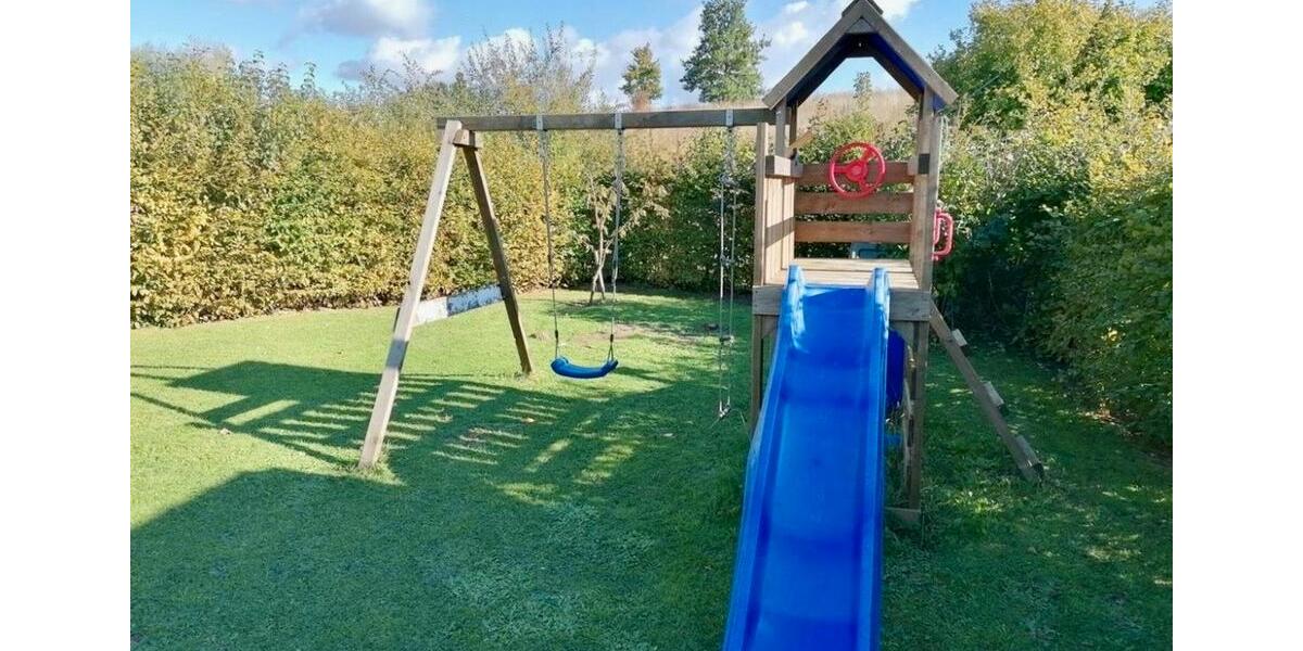 Einfamilienhaus Rastow - 6 Zimmer, 180 m&sup2;, 2.000&euro; | Angebot:25641665
