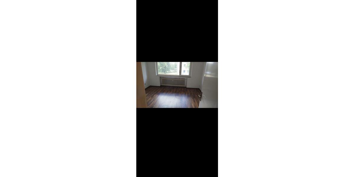Etagenwohnung Bergen - 3 Zimmer, 73 m&sup2;, 75.000&euro; | Angebot:26485543