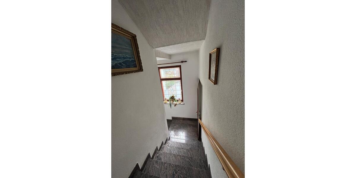 Mehrfamilienhaus, Wohnhaus Ellefeld - 9 Zimmer, 260 m&sup2;, 269.000&euro; | Angebot:27167796