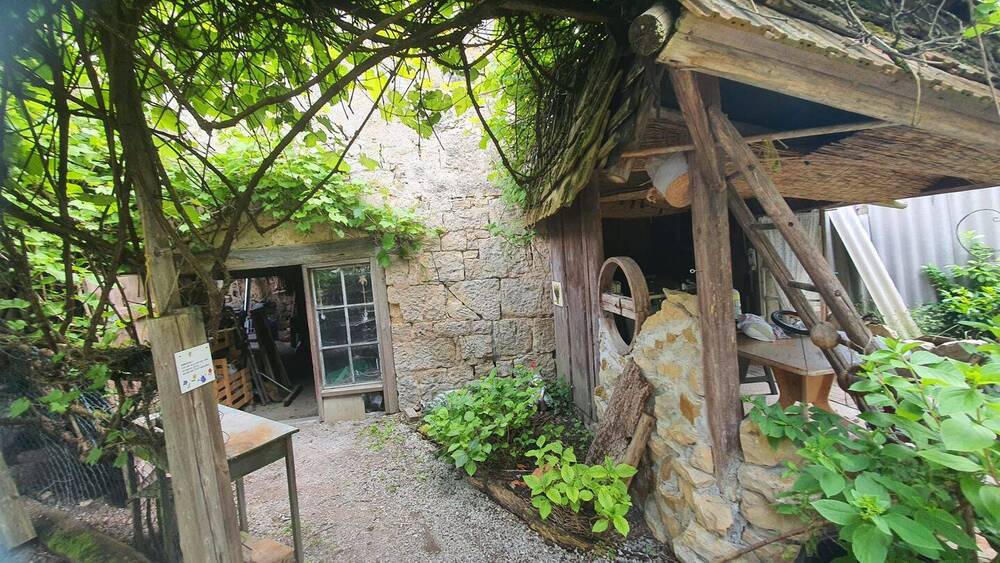 Doppelhaushälfte Horb am Neckar Betra - 7 Zimmer, 168 m&sup2;, 226.000&euro; | Angebot:26331576