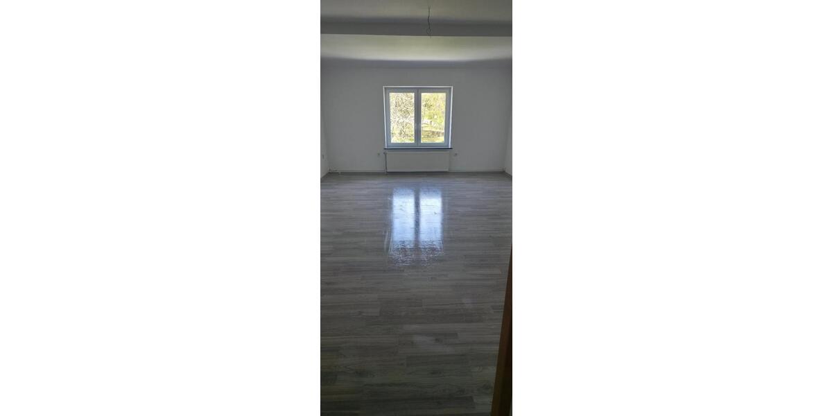 Dachgeschoßwohnung Schönwald - 4 Zimmer, 112 m&sup2;, 600&euro; | Angebot:26427239