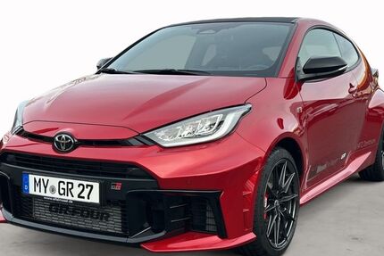 Toyota Yaris 1.999 km 52.960 &euro; Mayen 56727