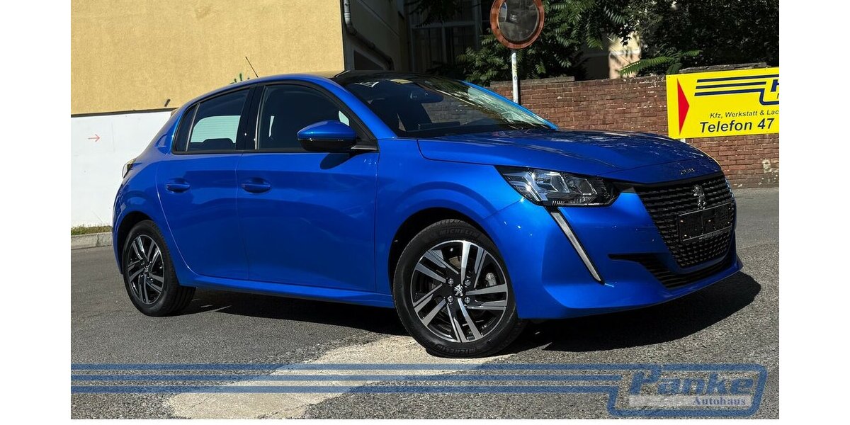 Peugeot 208 Allure*Pano*R-Cam*Navi*Keyless*LED* 32.381 km 13.690 &euro; Berlin 13187