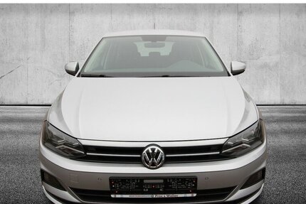 VW Polo VI Comfortline NAVI+WINTER-PAKET+TEMPOMAT 43.235 km 13.970 &euro; Hagenow 19230