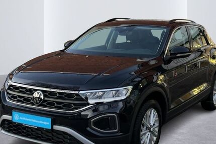 VW T-Roc 6.137 km 26.555 &euro; Hamburg 22303