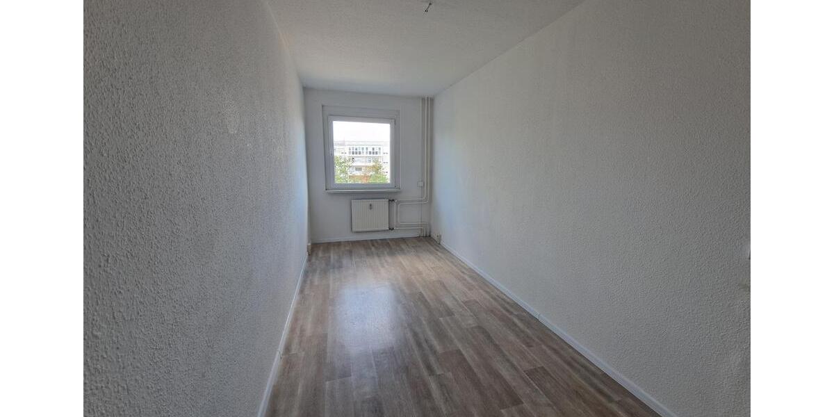 Etagenwohnung Prenzlau - 4 Zimmer, 75 m&sup2;, 418&euro; | Angebot:26300353