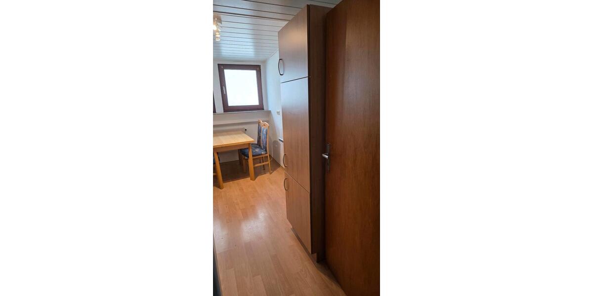 Dachgeschoßwohnung Lahnstein - 2 Zimmer, 45 m&sup2;, 380&euro; | Angebot:24770591