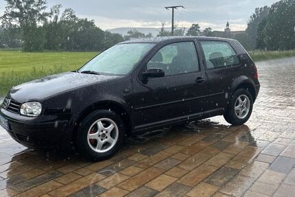 VW Golf 69.200 km 2.400 &euro; Obermassfeld 98617