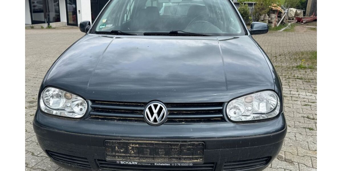 VW Golf 232.000 km 1.300 &euro; Freiburg 79108