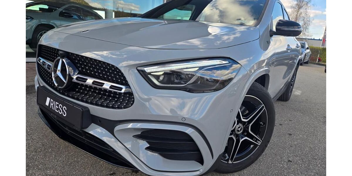 Mercedes-Benz GLA 220 9.000 km 49.888 &euro; Tuttlingen 78532