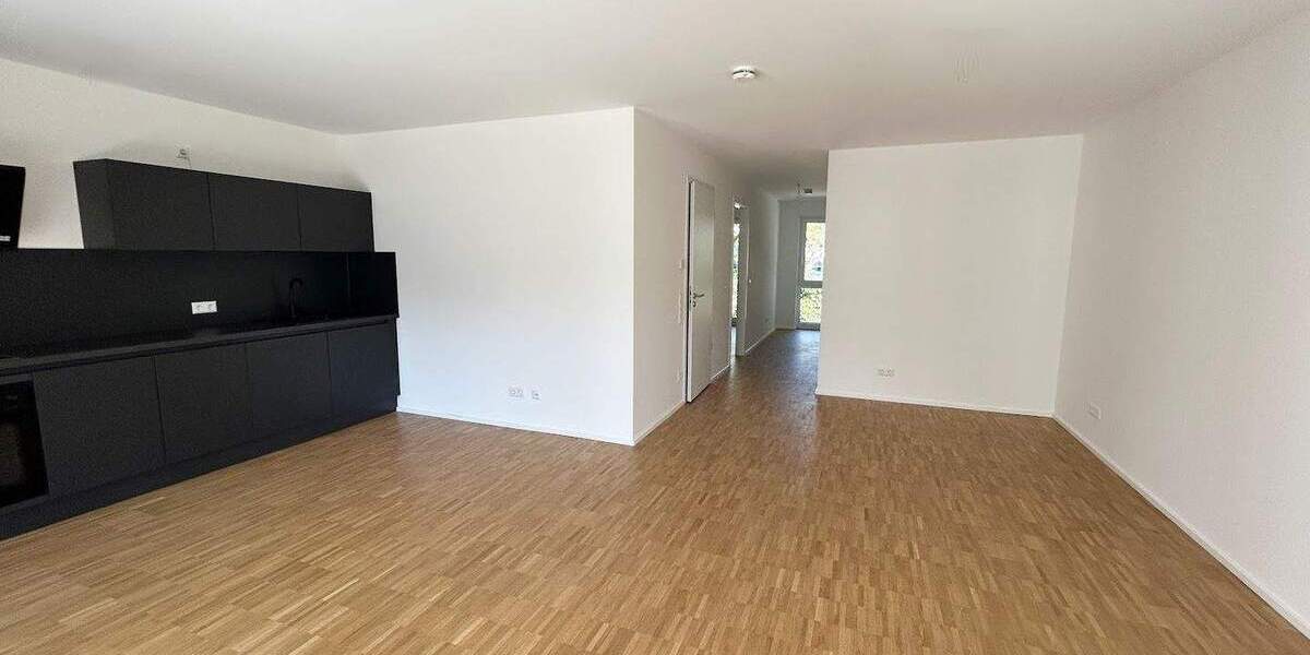 Etagenwohnung Stuttgart Untertürkheim - 2 Zimmer, 70 m&sup2;, 1.150&euro; | Angebot:25769468
