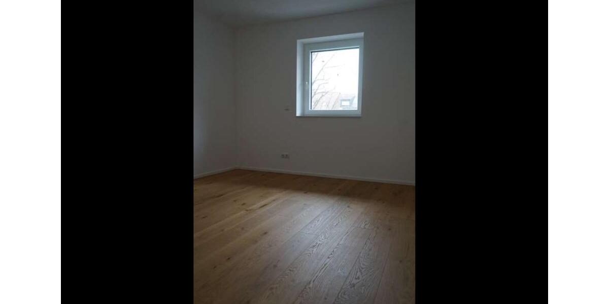 Reihenhaus Unterschleißheim - 8 Zimmer, 221 m&sup2;, 3.840&euro; | Angebot:24752722