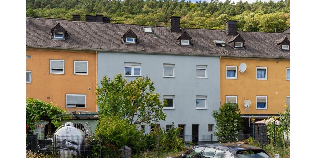 Trier-Ehrang -Teilrenoviertes Wohnhaus für die große Familie oder als 3-Familienhaus - Mehrfamilienhaus, Wohnhaus Trier West-Pallien | Angebot:27370669