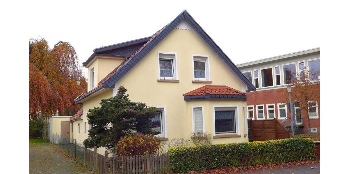 Zweifamilienhaus in zentraler Lage am Klinikum Oldenburg 4 zimmer