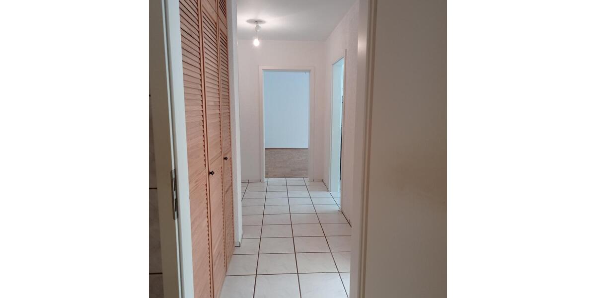 Etagenwohnung Wegberg - 2 Zimmer, 65 m&sup2;, 585&euro; | Angebot:25403040