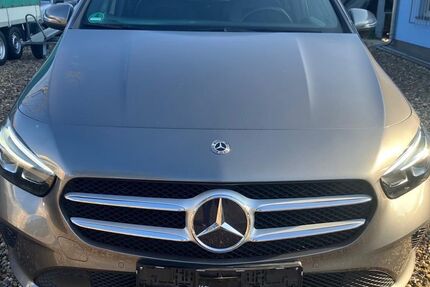 Mercedes-Benz B 180 73.500 km 16.500 &euro; Mühlenbeck 16567