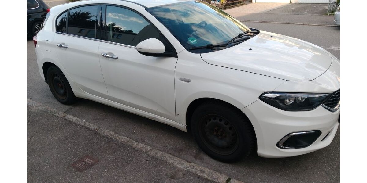 Fiat Tipo 75.000 km 9.500 &euro; Villingen -Schwenningen 78052