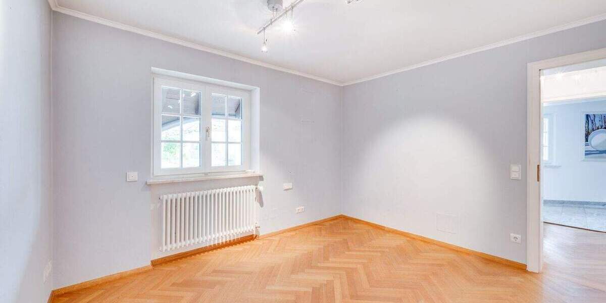 Einfamilienhaus Freising Am Vogelherd - 9 Zimmer, 358 m&sup2;, 2.390.000&euro; | Angebot:25908899