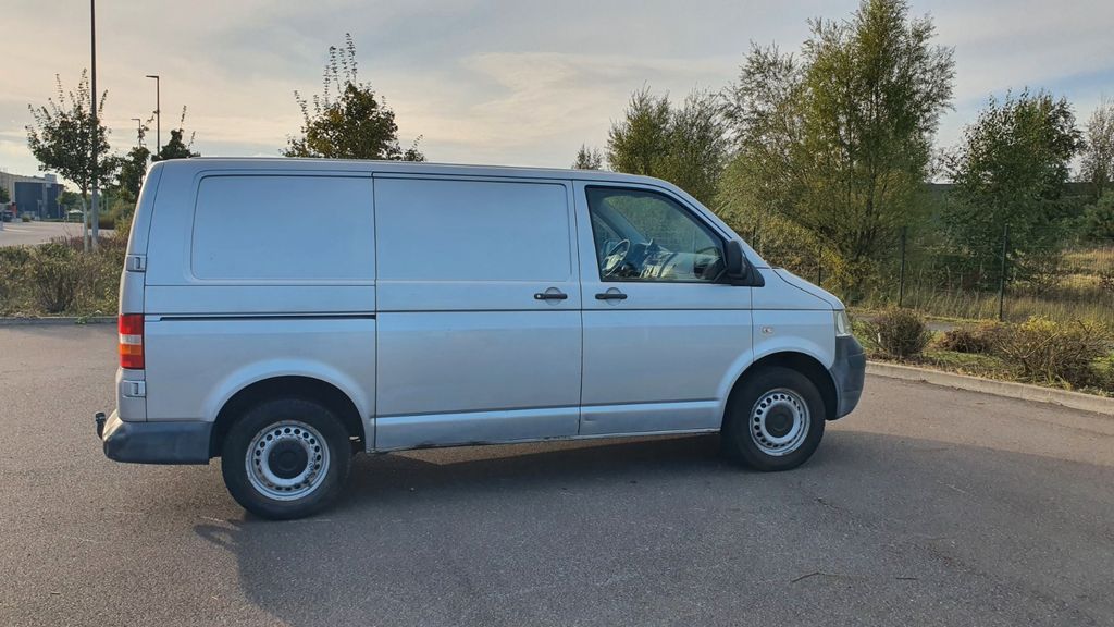 VW T5 Transporter 380.212 km 4.500 € Berlin 12437
