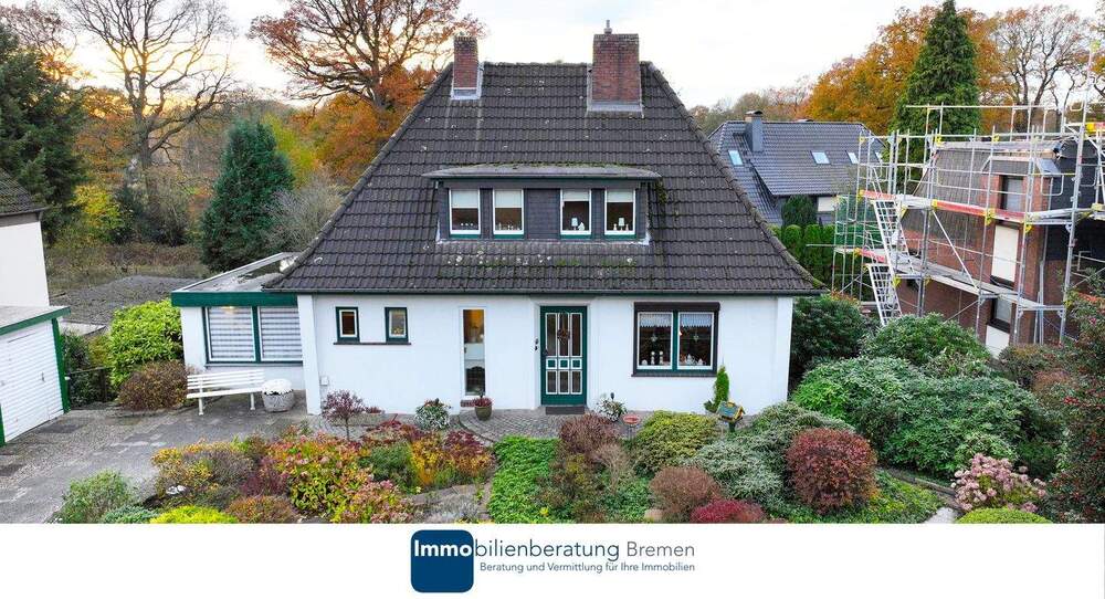 Charmantes Einfamilienhaus auf attraktiven Hanggrundstück mit Carport 7 zimmer