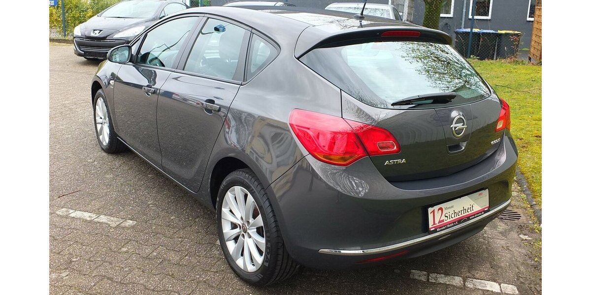 Opel Astra ACTIVE KLIMAANLAGE 17ZOLL LMF TEMPOMAT 92.855 km 6.904 &euro; Köln 50858