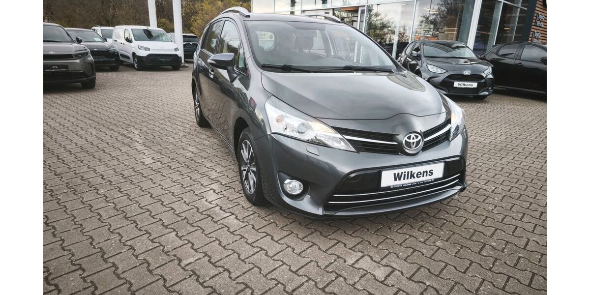 Toyota Verso 110.000 km 13.900 &euro; Lohne 49393
