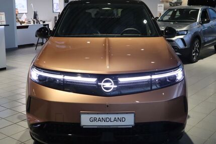 Opel Grandland (X) 6.000 km 44.890 € Potsdam 14482