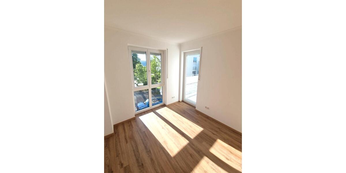 Etagenwohnung Trier Kürenz - 3 Zimmer, 93 m&sup2;, 1.200&euro; | Angebot:26401961
